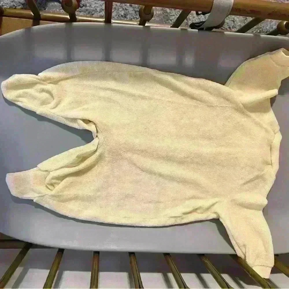 Vintage unisex yellow carters sleeper with teddy bear detail. - Picture 3 of 4